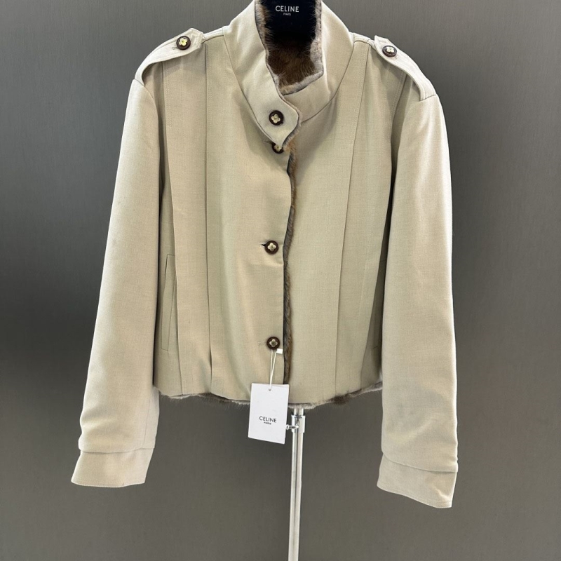 Ce1i*e outwears
